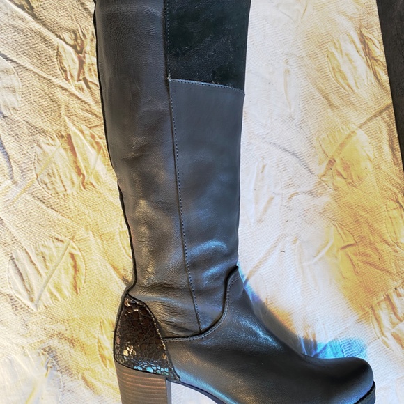 Felmini Caleb hidden platform comfort heels. - Picture 2 of 12